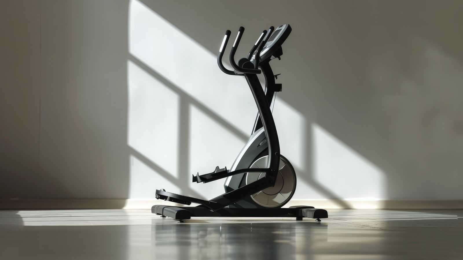 Indoor cycling bike setup with sensor connectivity for SWEATEMPLE platform